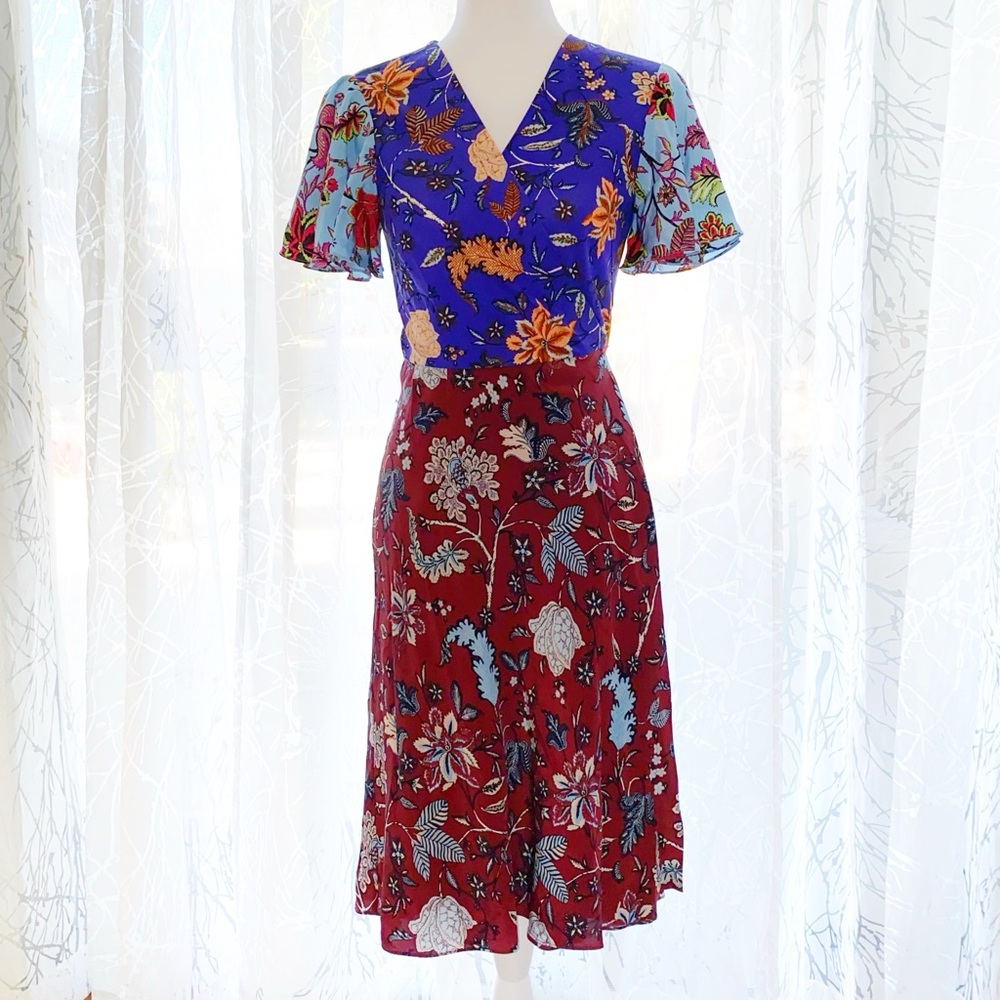 DIANE VON FURSTENBERG FLORAL PRINT FLUTTER SLEEVE SILK JERSEY WRAP DRESS